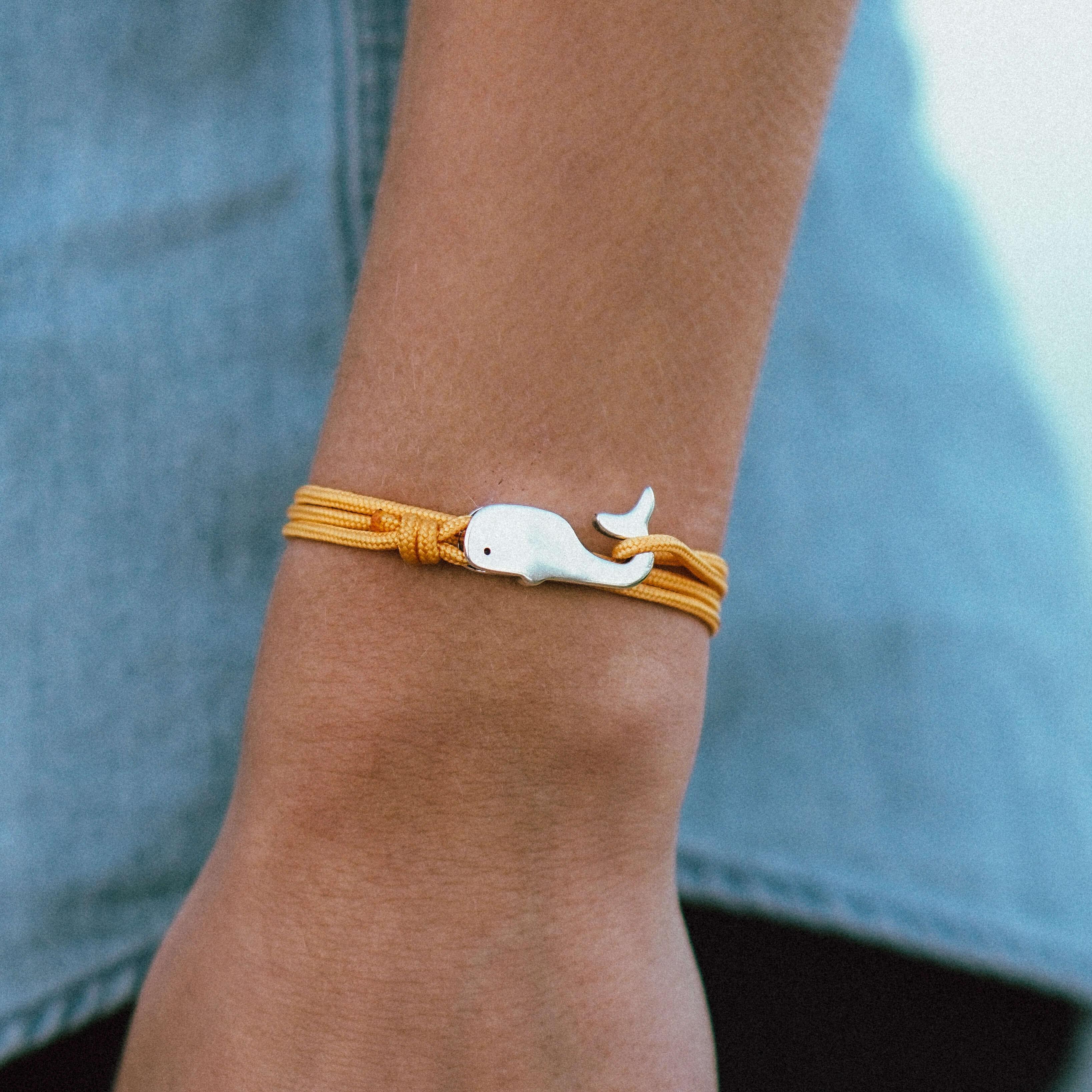 Lin Making Things: Jump ring bracelet - 100% thrift store inspired!
